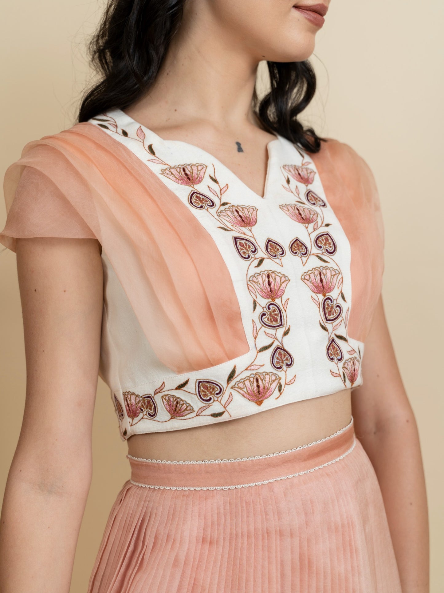 Floral embroidered crop top image 0