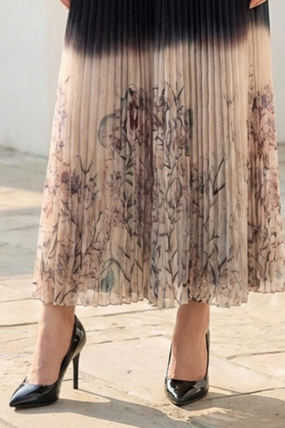 Black ombré pleated skirt