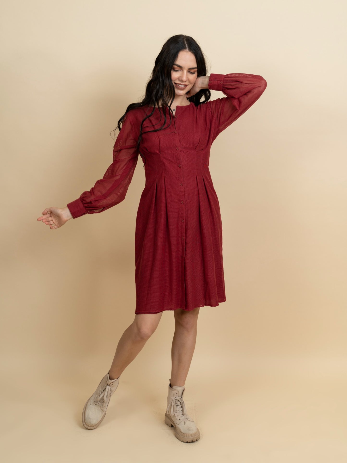 Cotton fishnet red dress. image 2