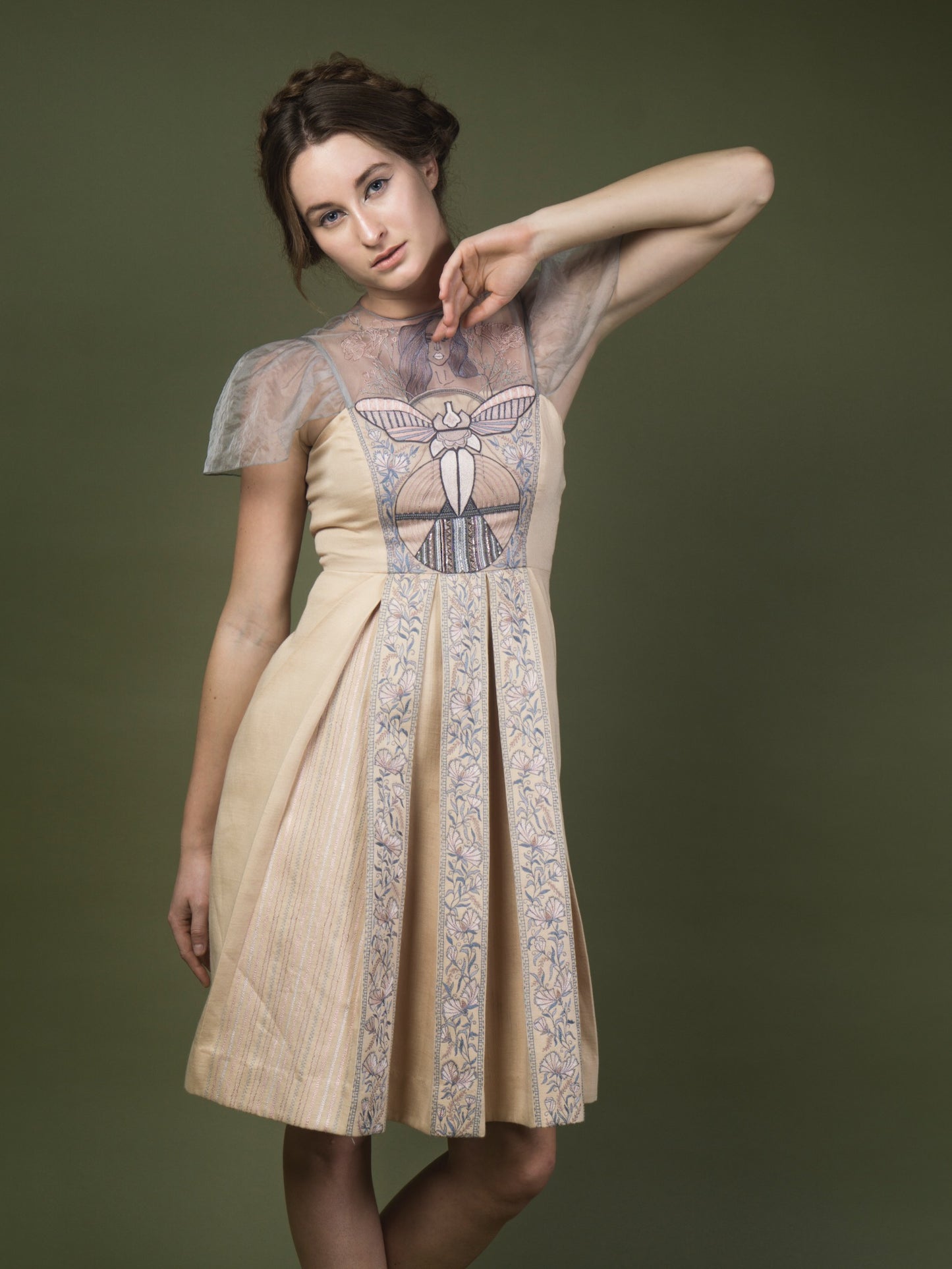 Embroidered knee length fitted dress. image 2
