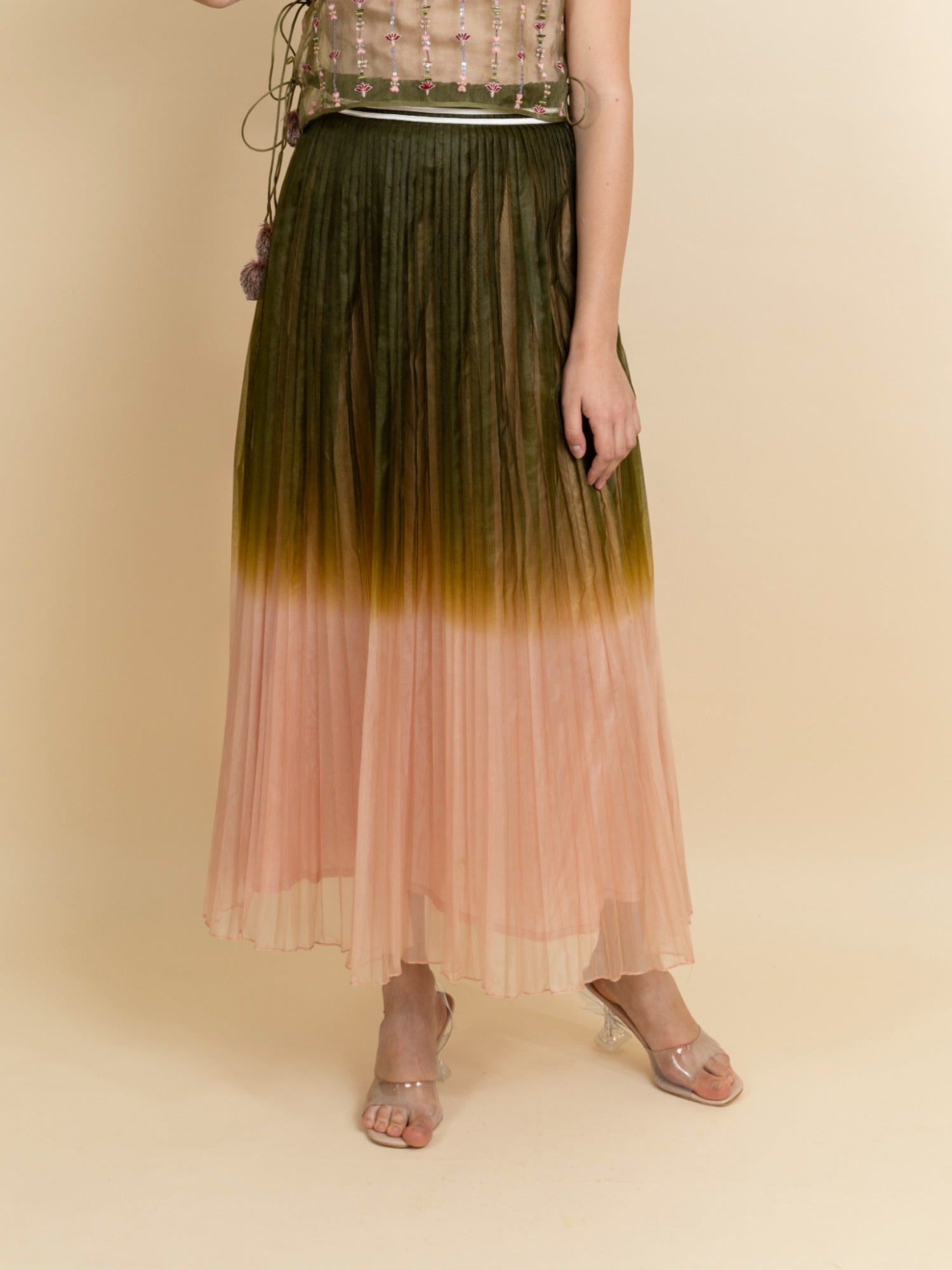 Pleated organza skirt. (Green pink) image 1