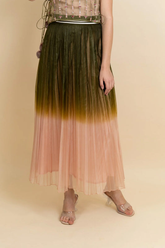 Pleated organza skirt. (Green pink)