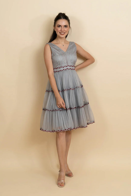 Galaxy embroidered 3-layer pleated dress. (Blue)