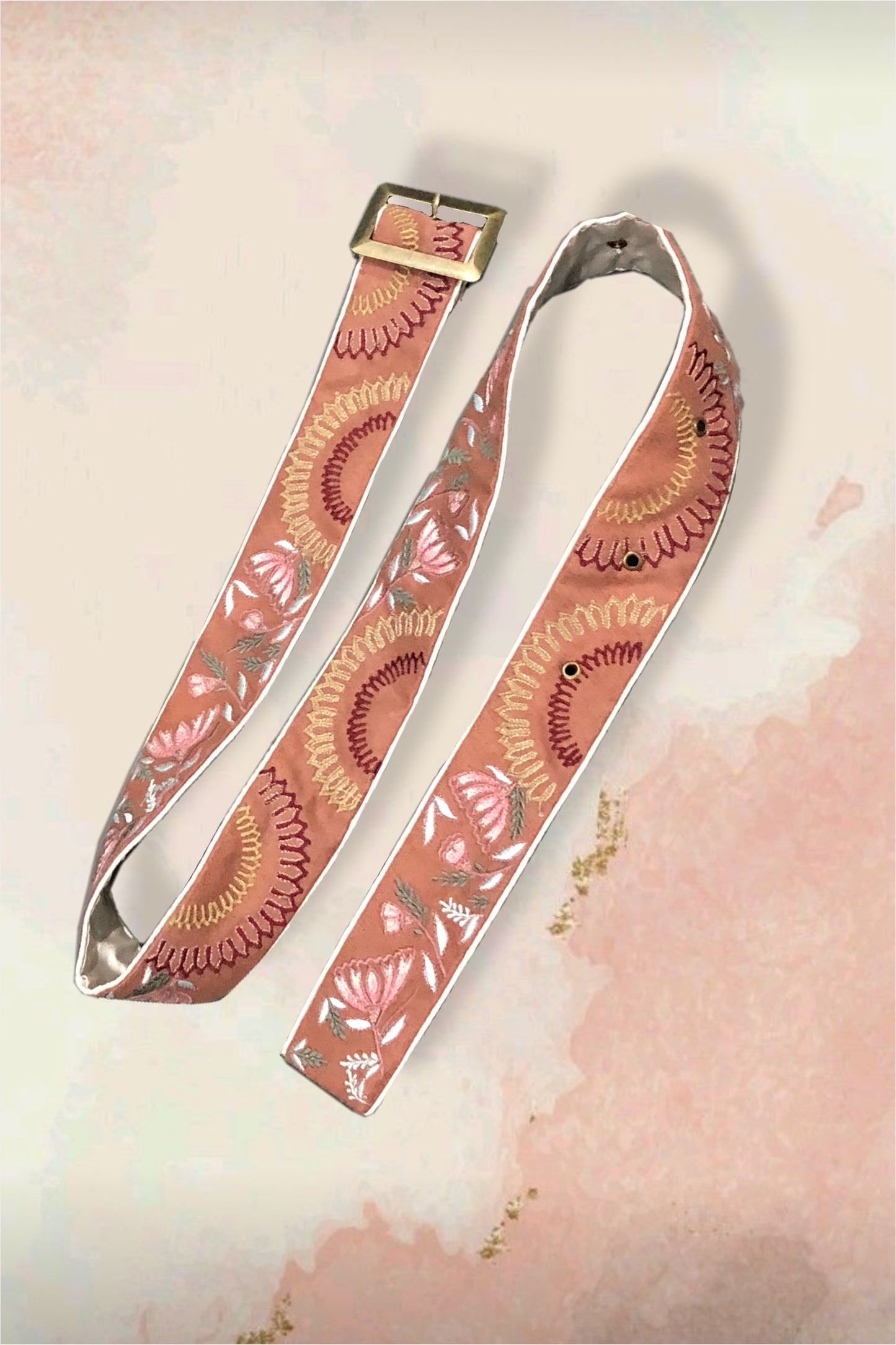 Floral embroidered belt. image 0