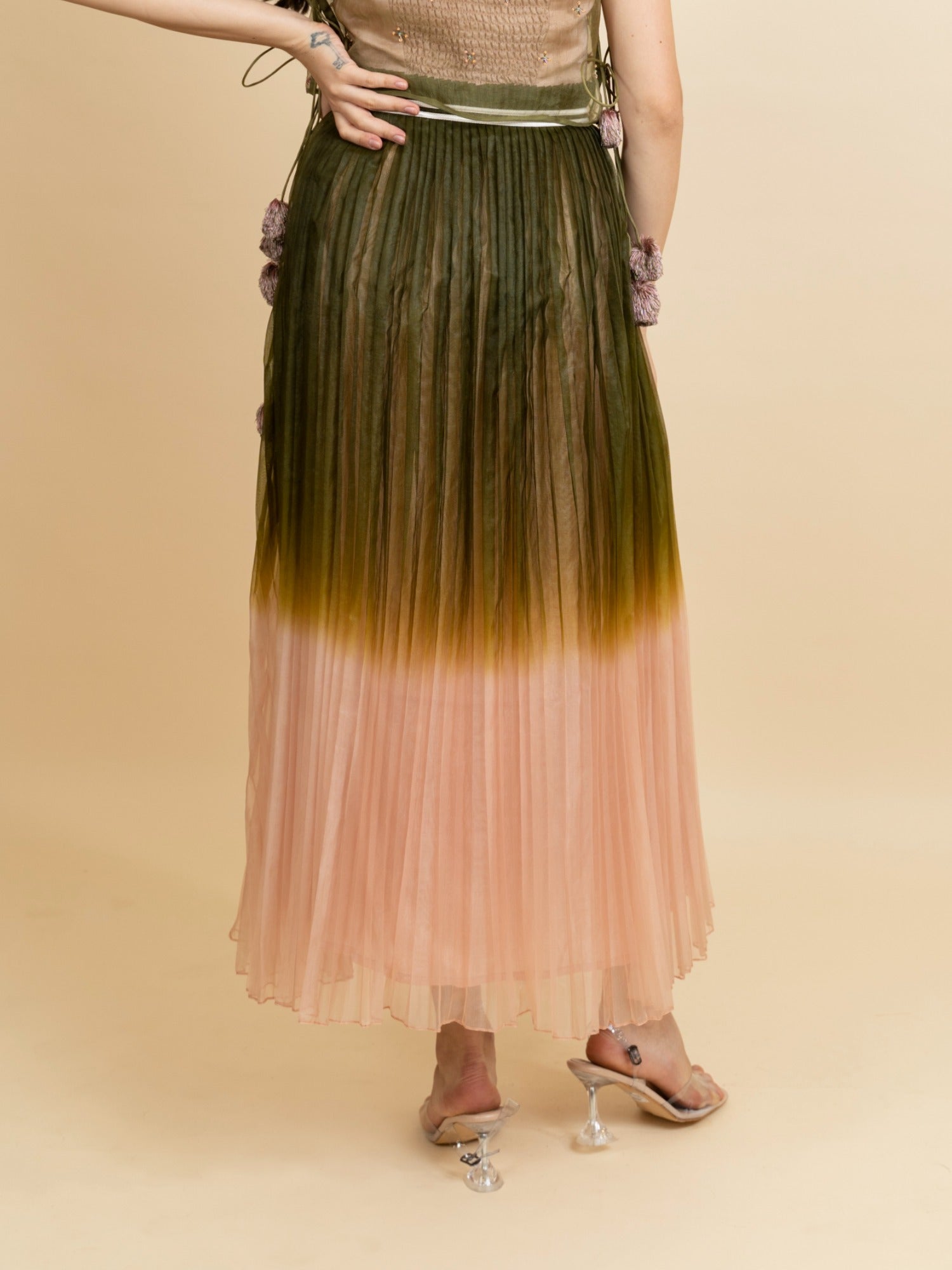 Pleated organza skirt. (Green pink) image 0