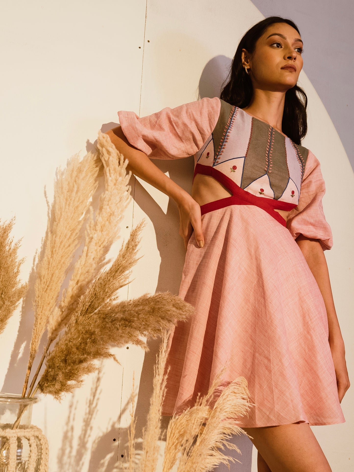 Linen short dress (pink) image 3