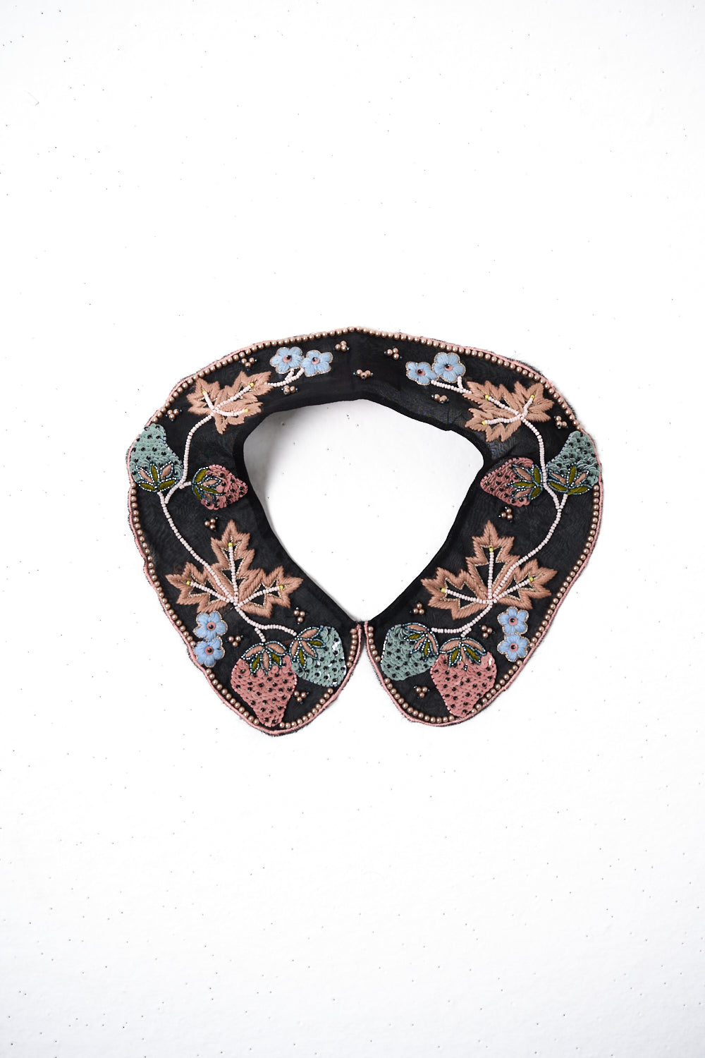 Black strawberry collar image 1