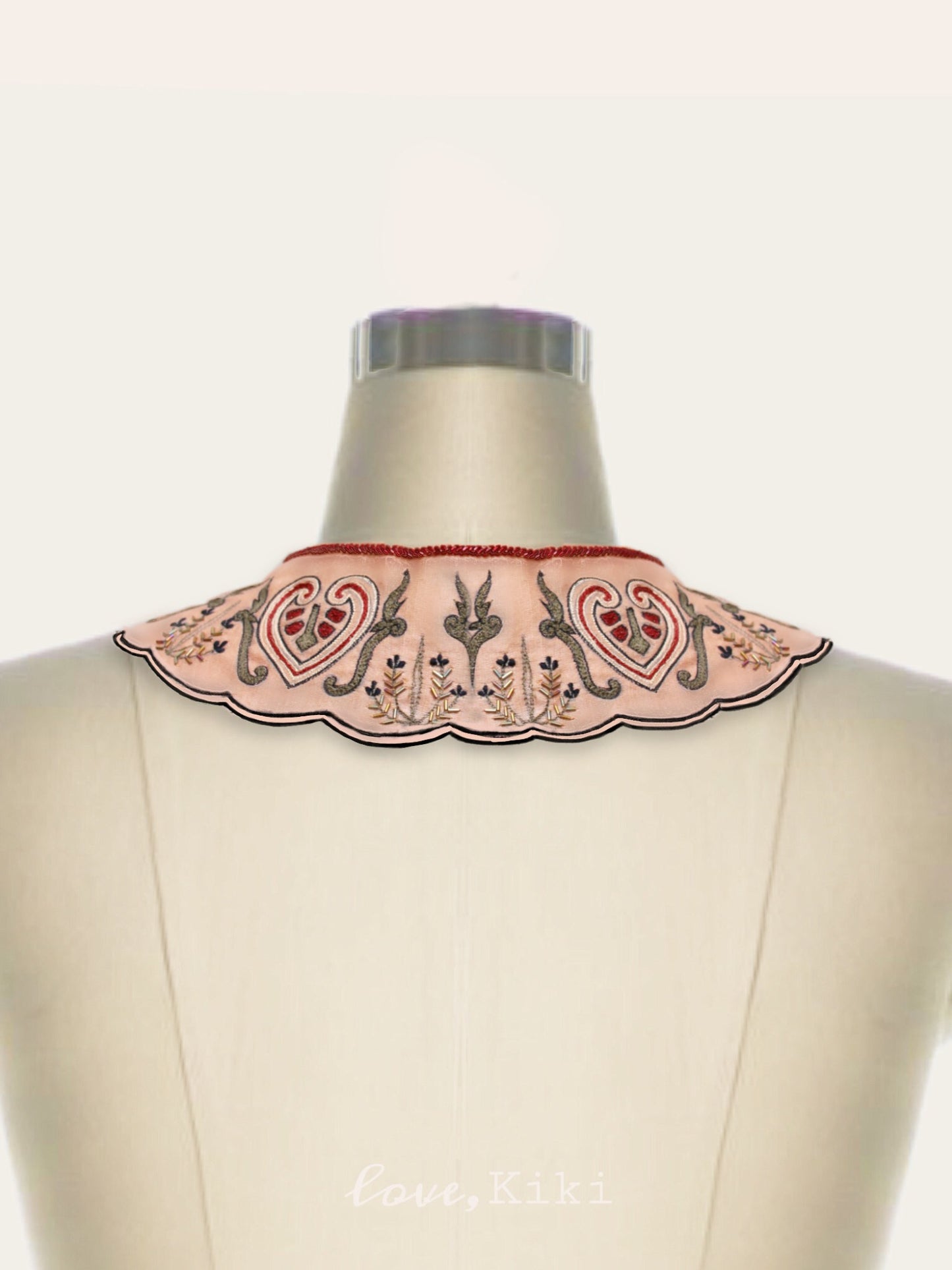 Heart lotus collar image 2
