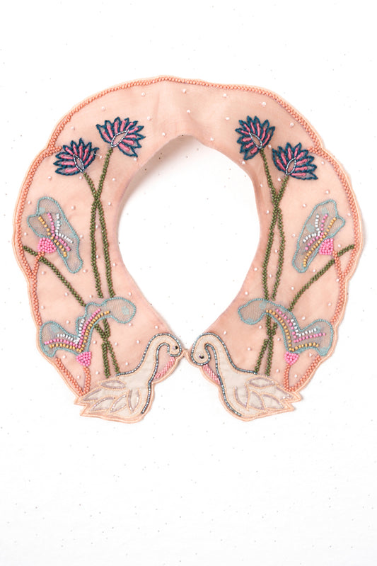 Flamingo peach collar image 1