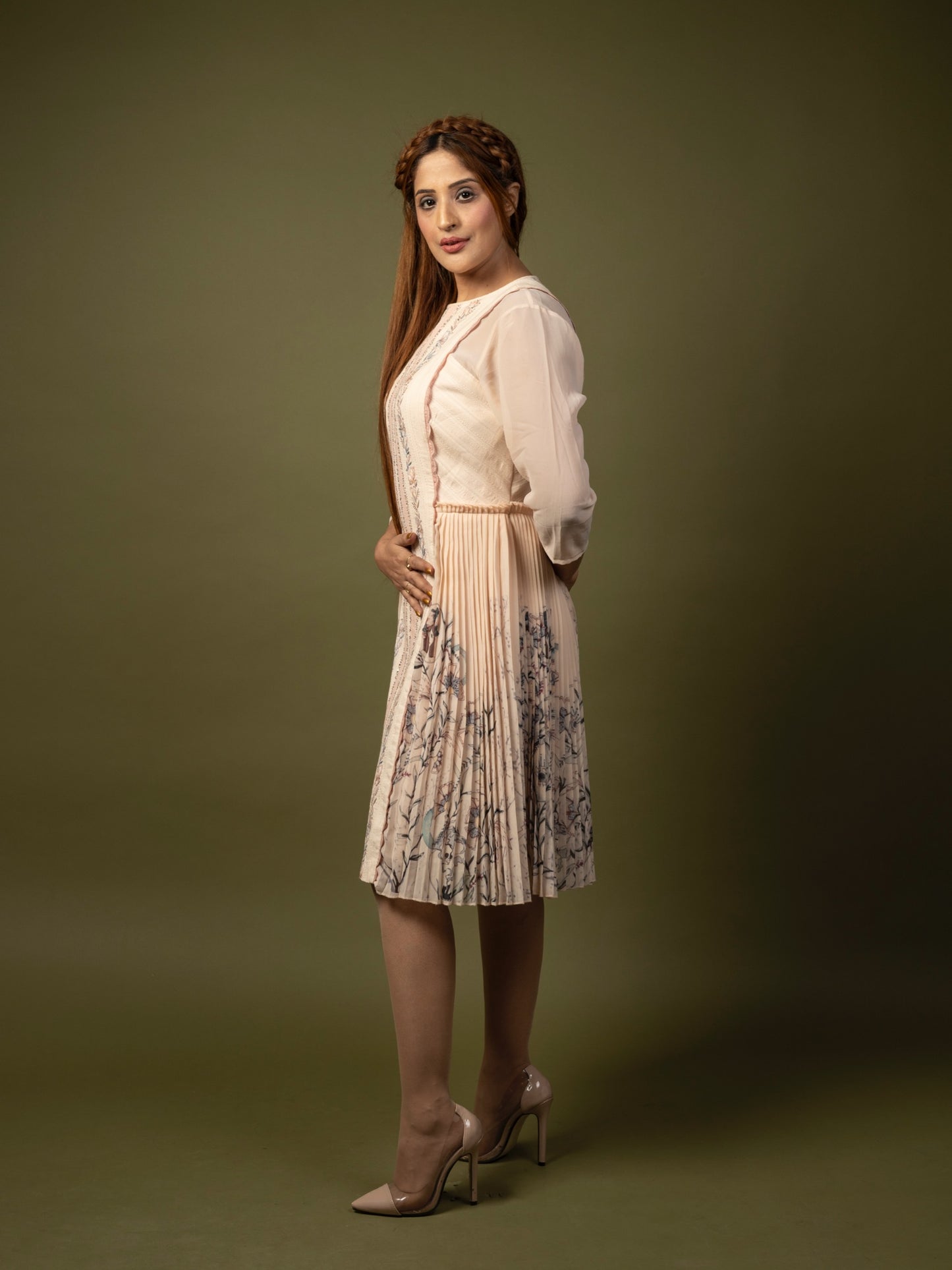 Pink pleated knee length dress. image 1