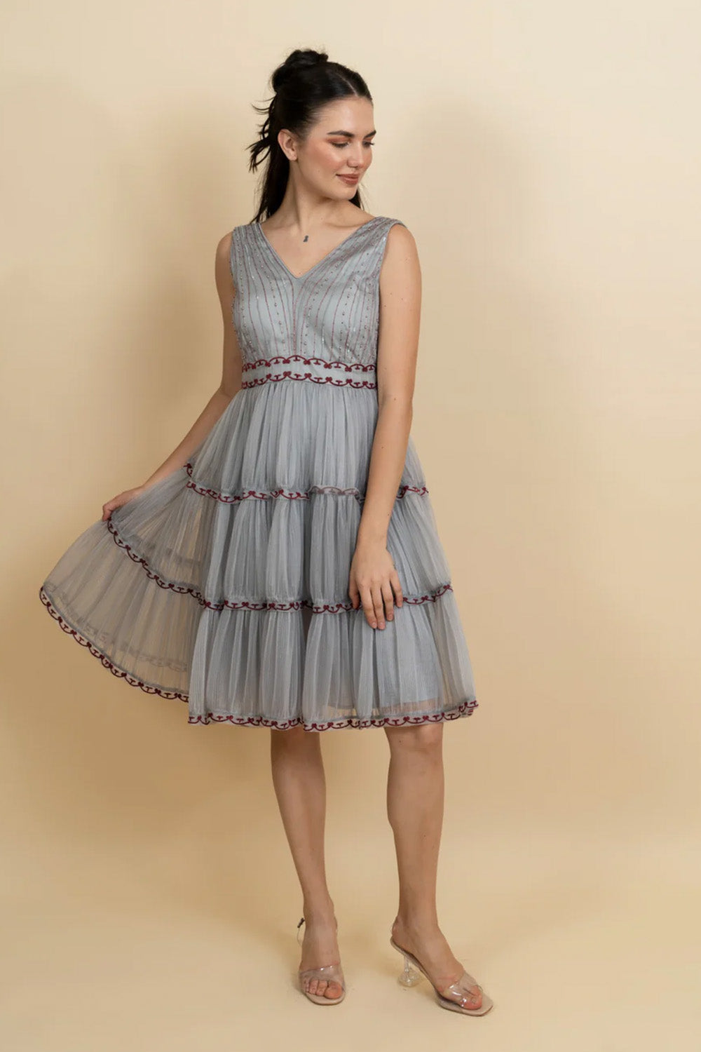 Galaxy embroidered 3-layer pleated dress. (Blue)