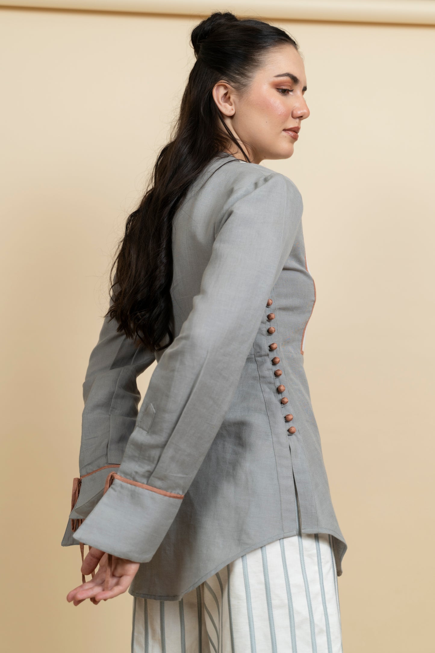 Slate grey linen shirt image 2