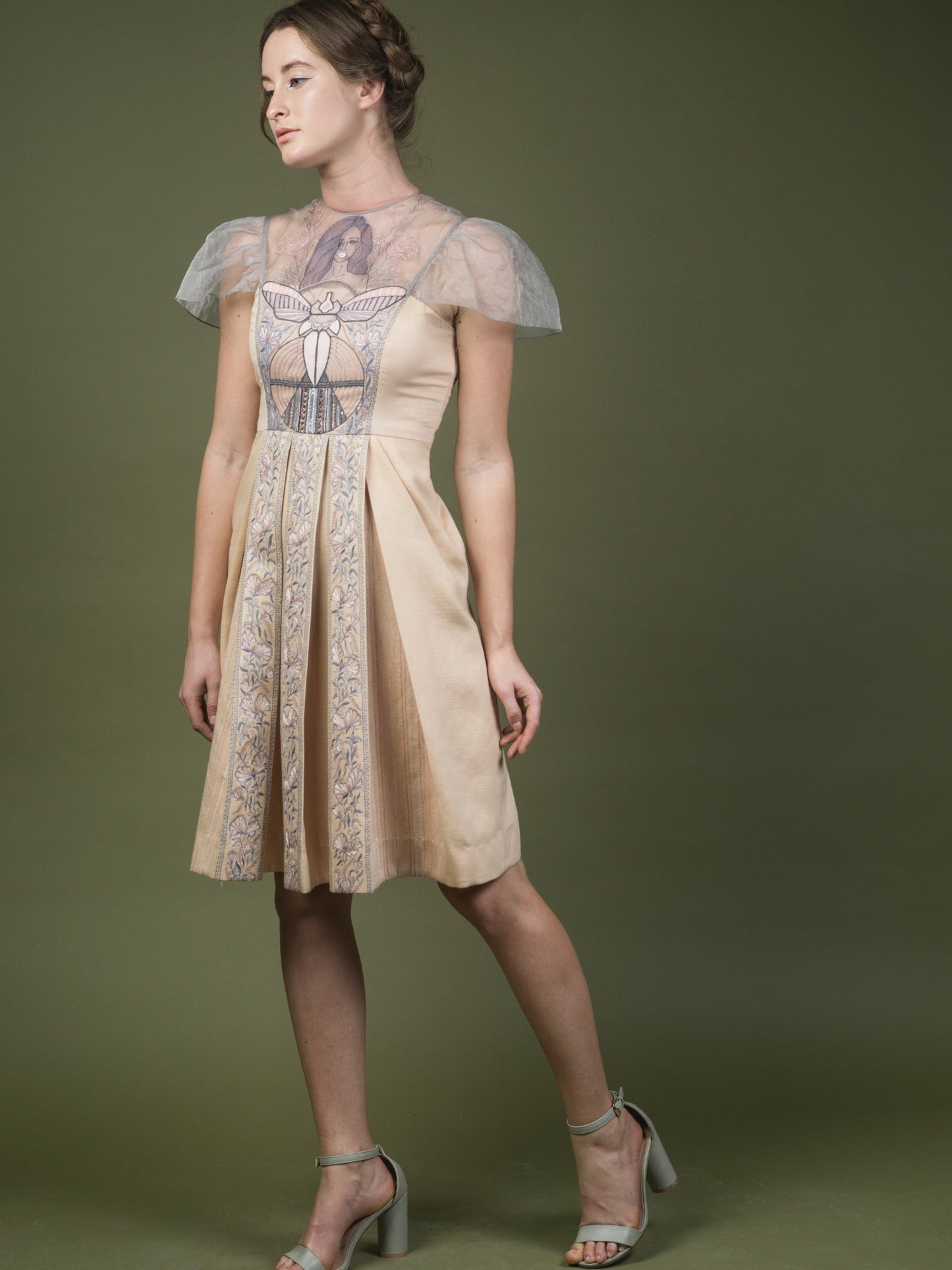 Embroidered knee length fitted dress. image 0