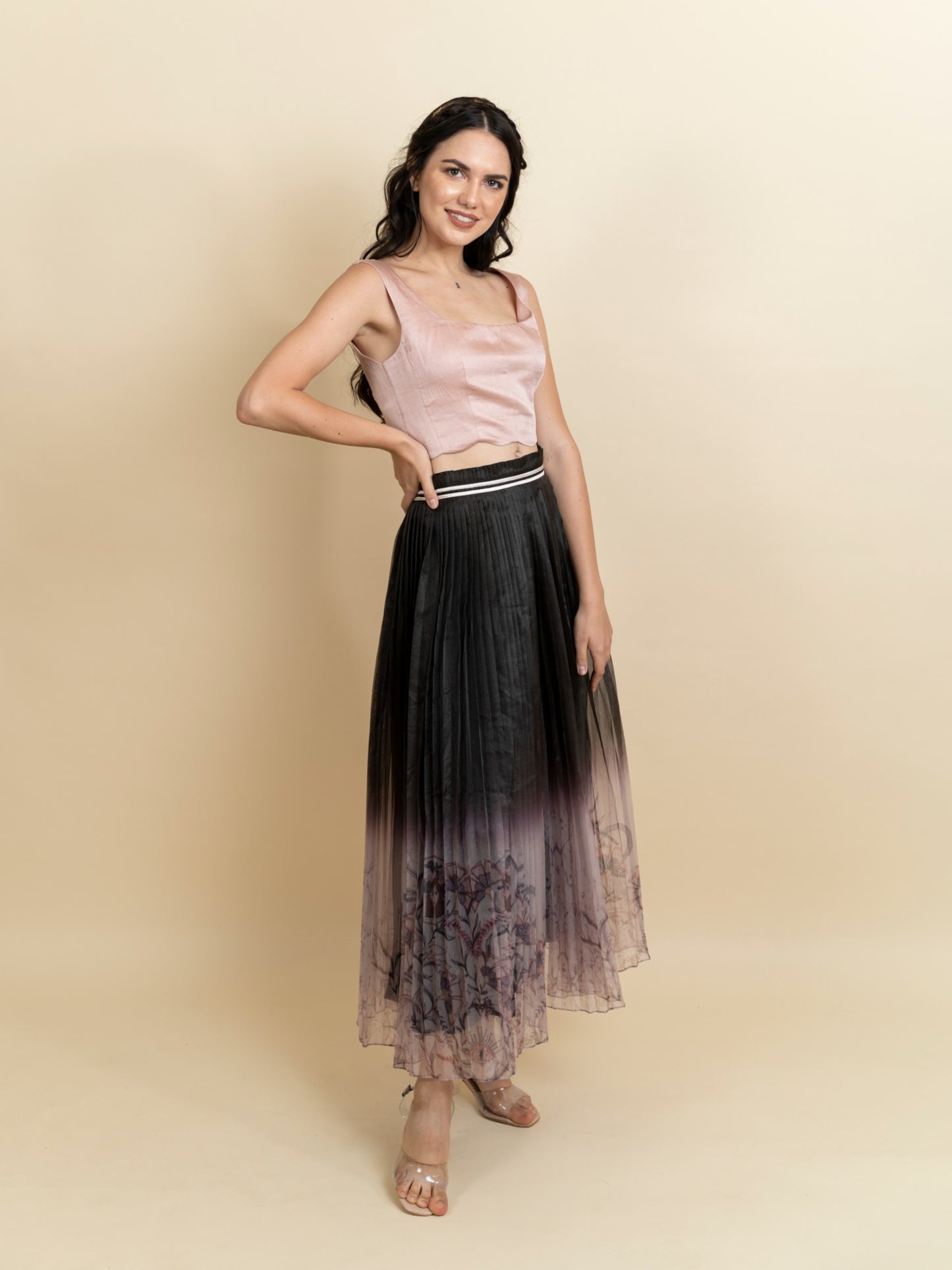 Print pleated ombre organza skirt. (Black) image 3