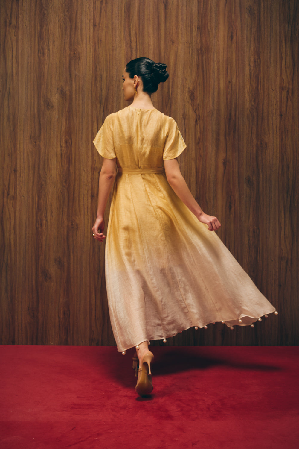 Florien golden dress image 4