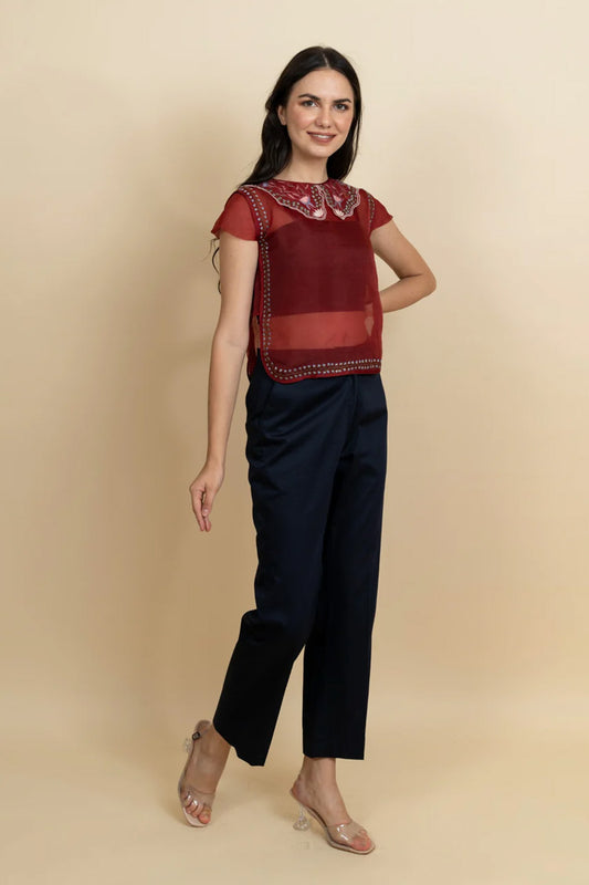 Silk organza embroidered top with pants. (Red)