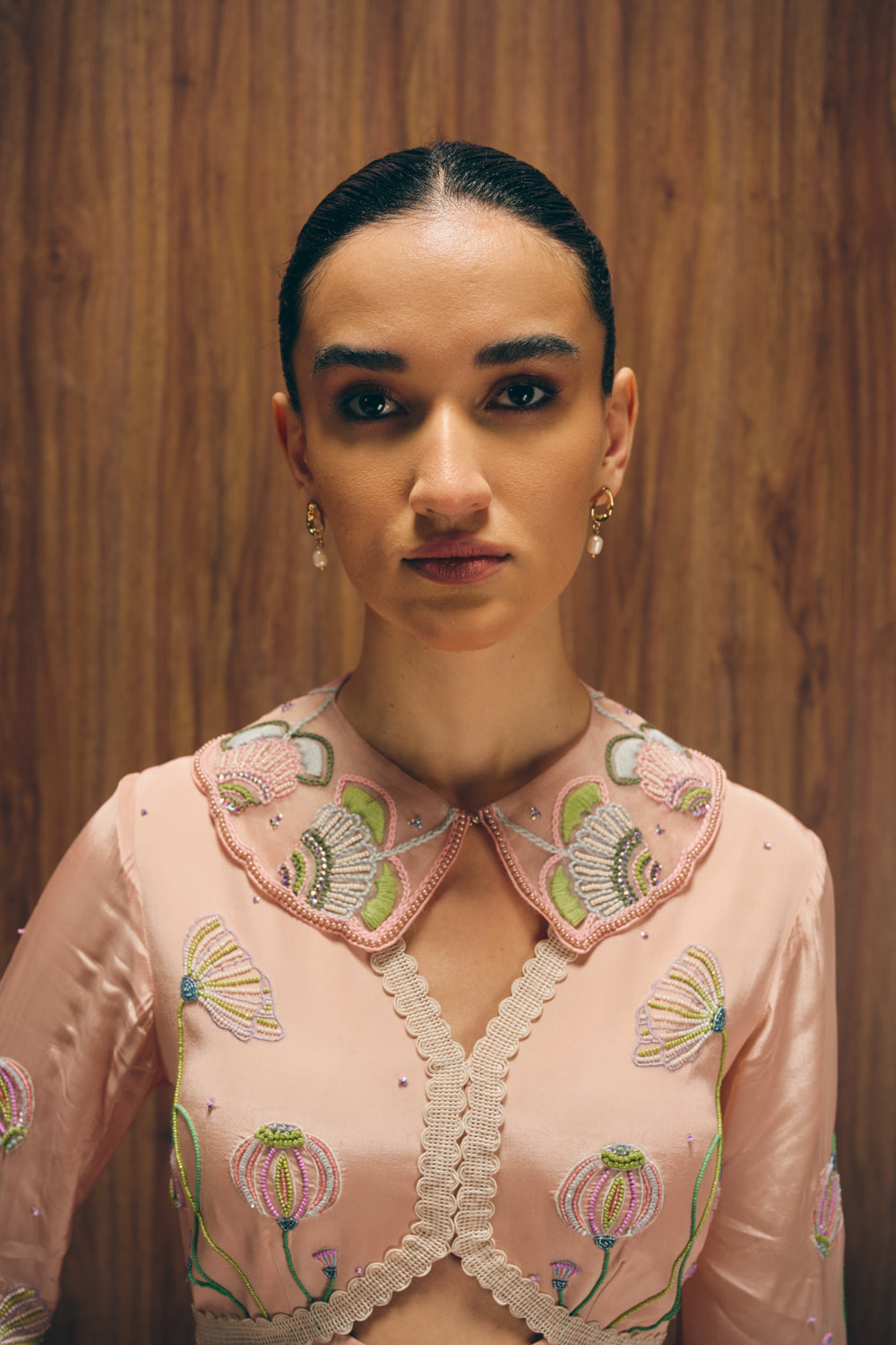 Pink tulip collar image 2