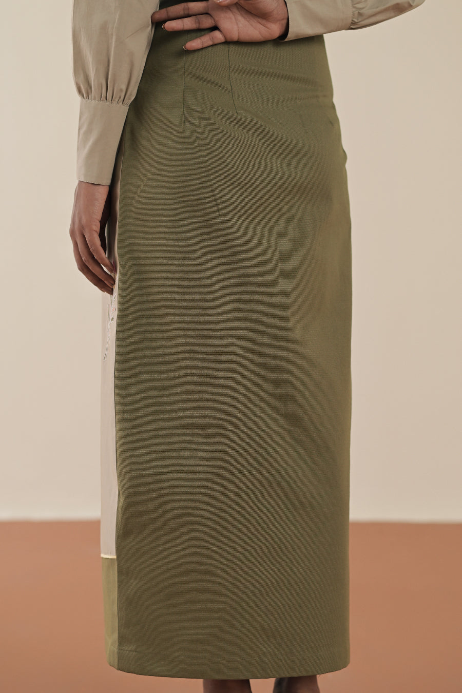 Embroidered olive skirt image 3