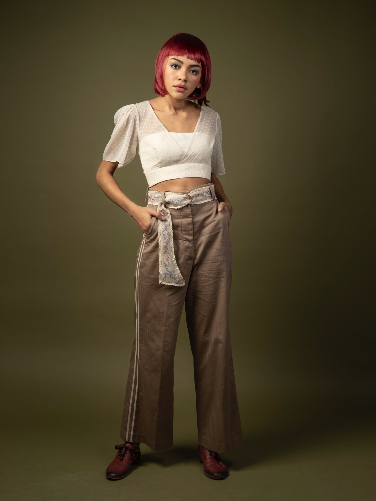 Crop top. image 2