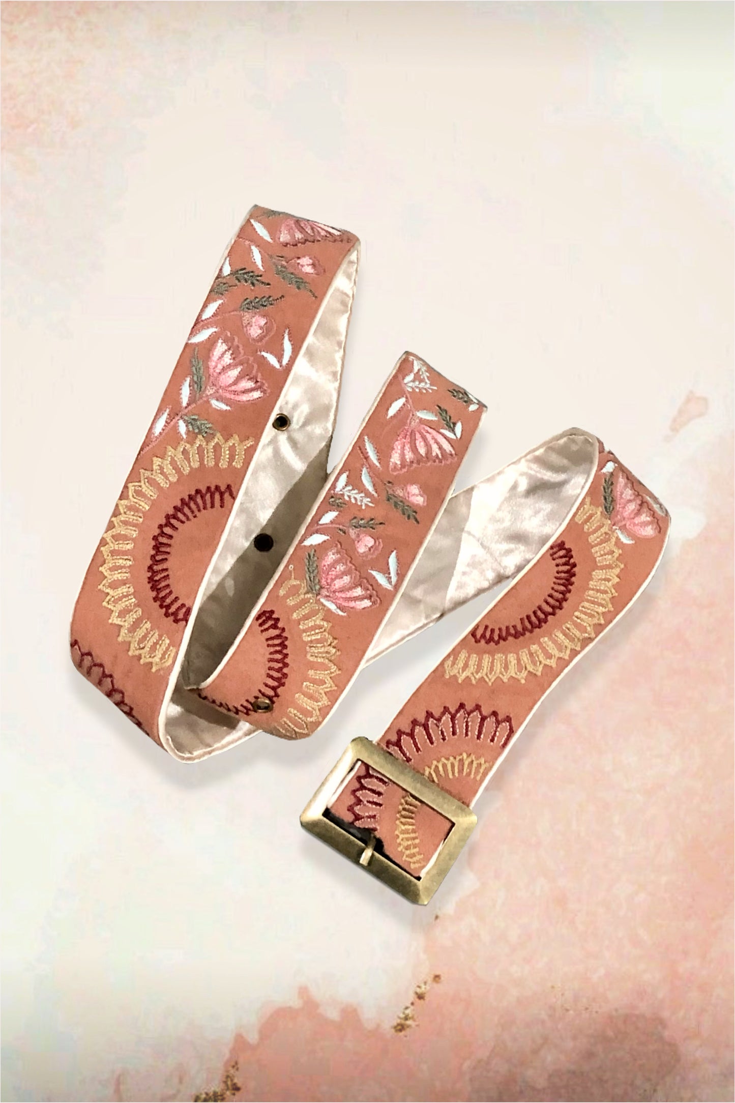Floral embroidered belt. image 2