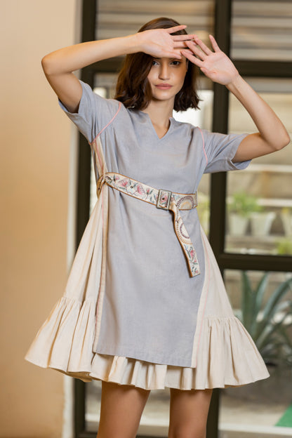 Colour block linen dress with embroidered belt. image 2