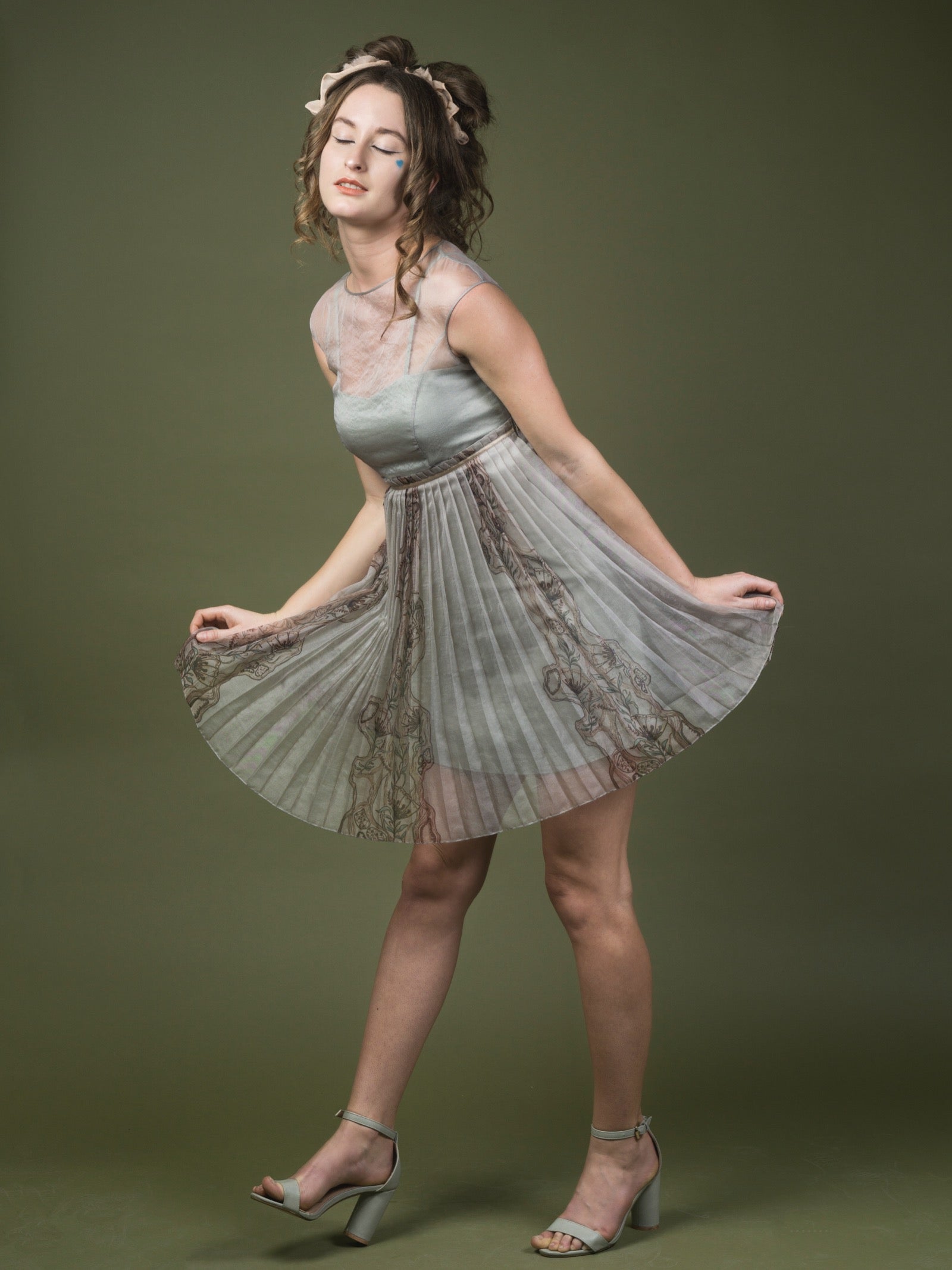 Organza pleated dress. image 0