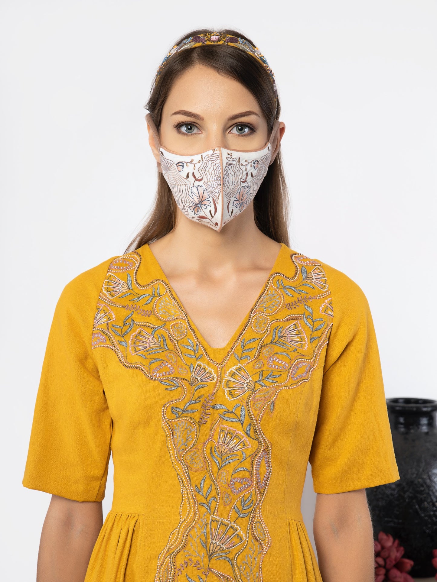 Mustard tunic with pants image 3