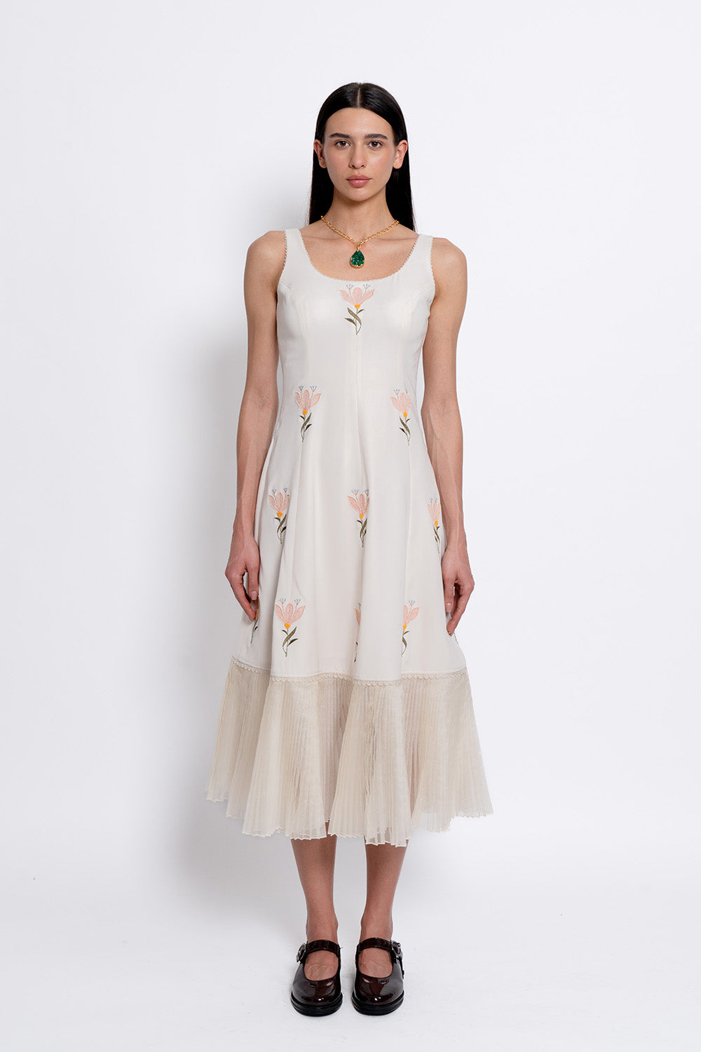 Nivāra - ivory  dress