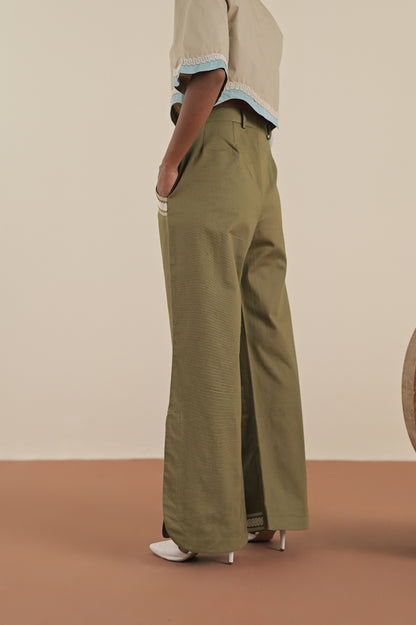 The crop top image 3