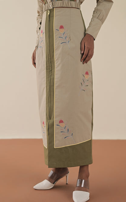 Embroidered olive skirt image 0