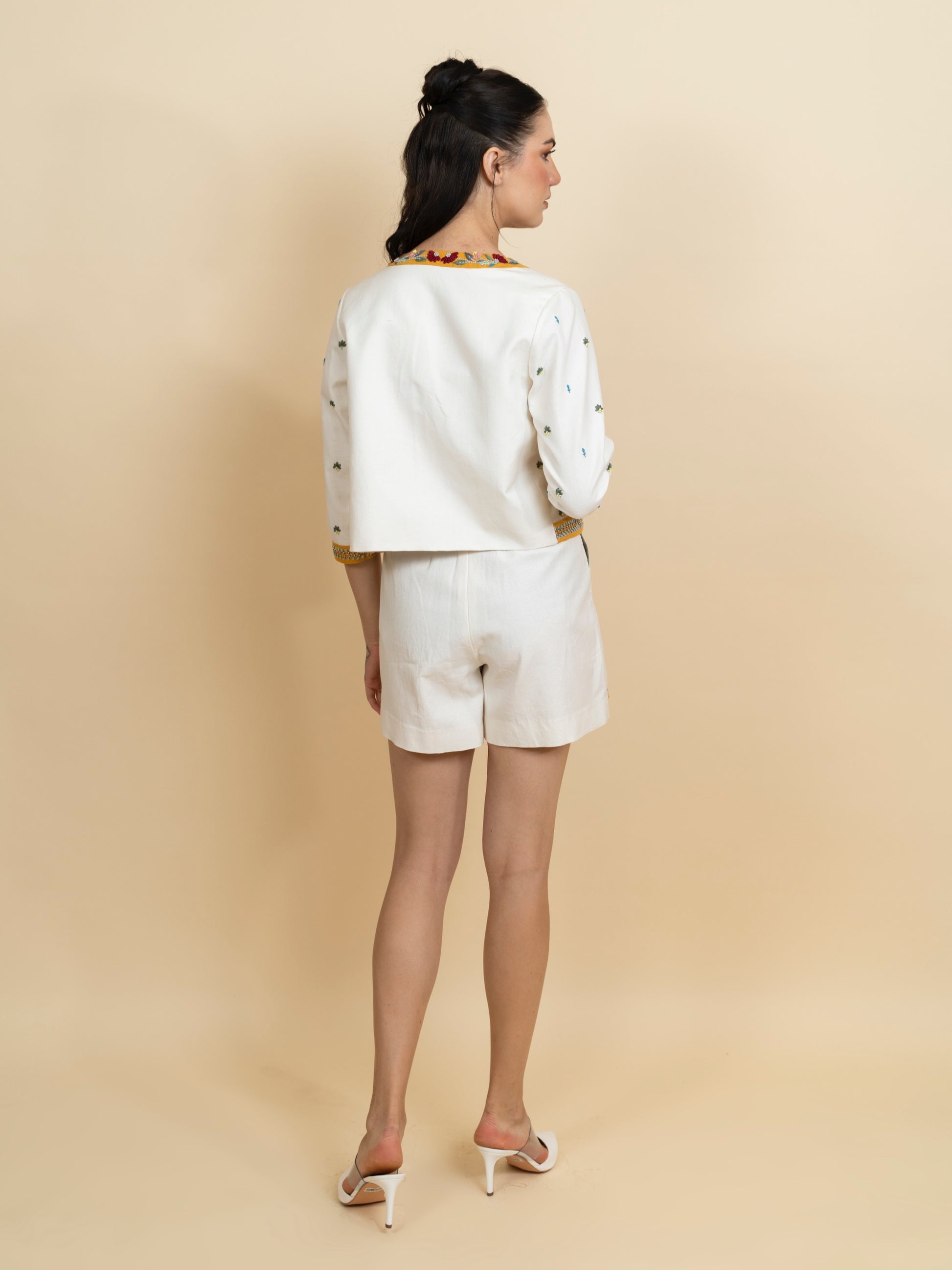 Embroidered jacket with shorts. (Ivory) image 2