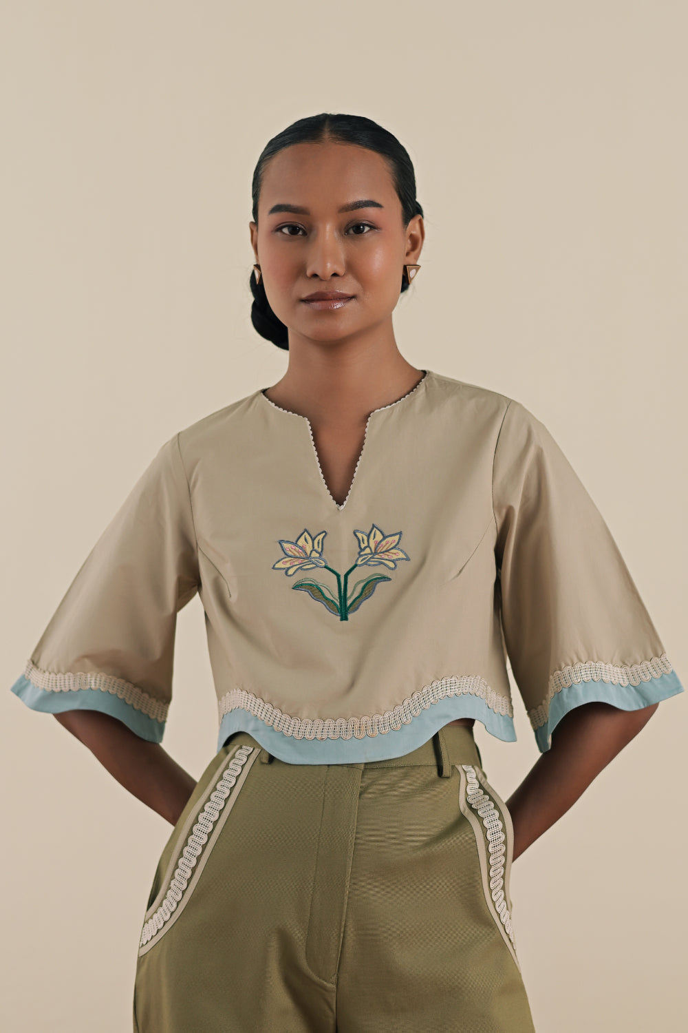 The crop top image 0