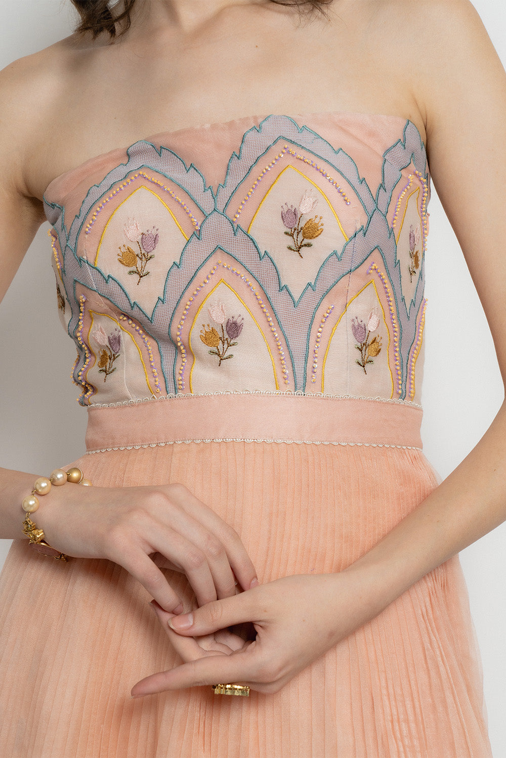 Elowen peach Gown