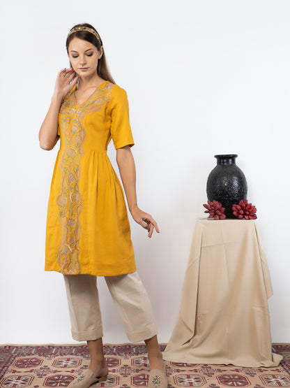 Mustard tunic with pants image 1