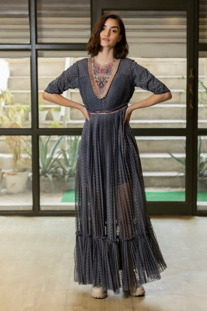 Embroidered neck fish-net full gown. image 5