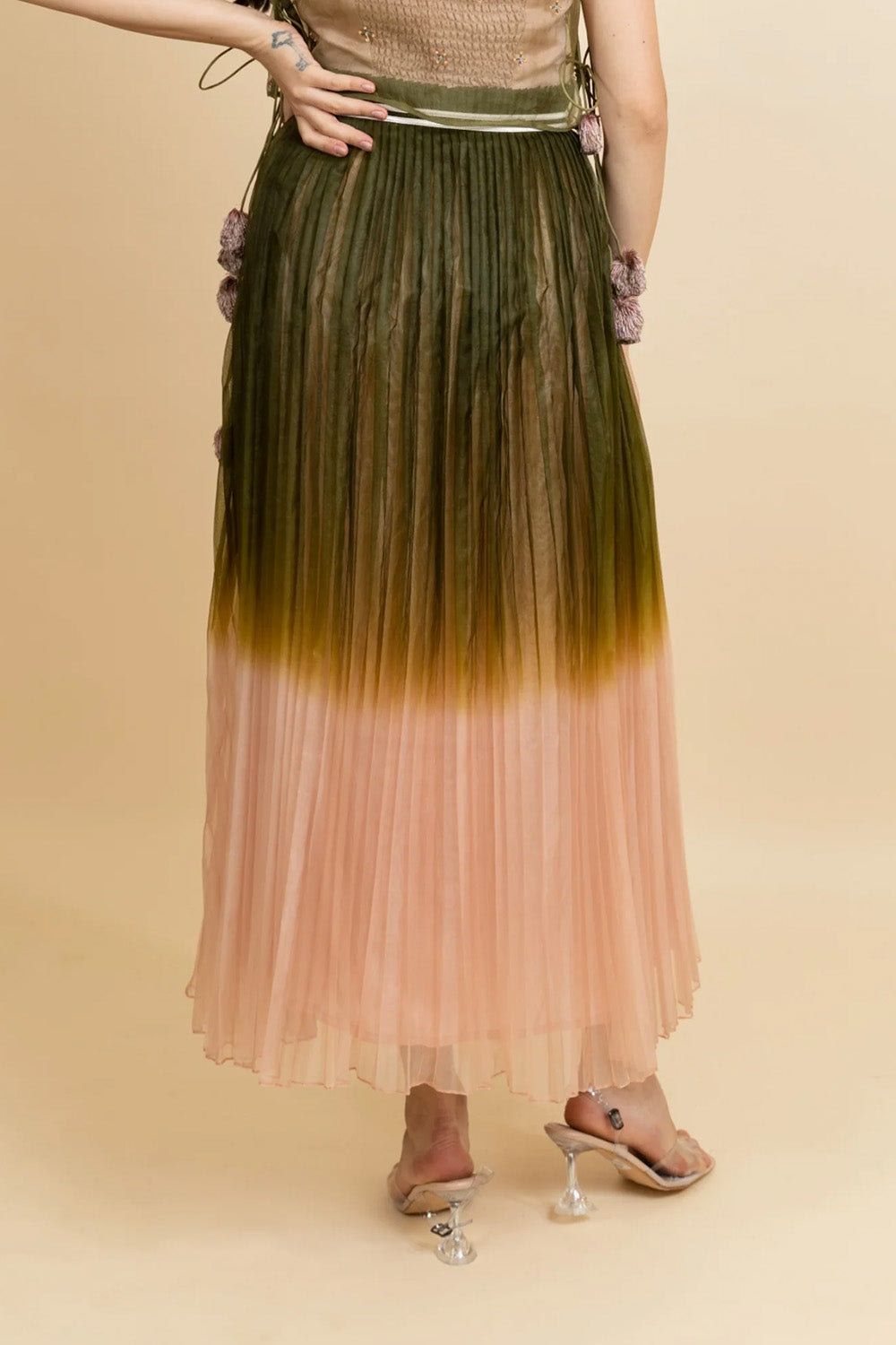 Pleated organza skirt. (Green pink)