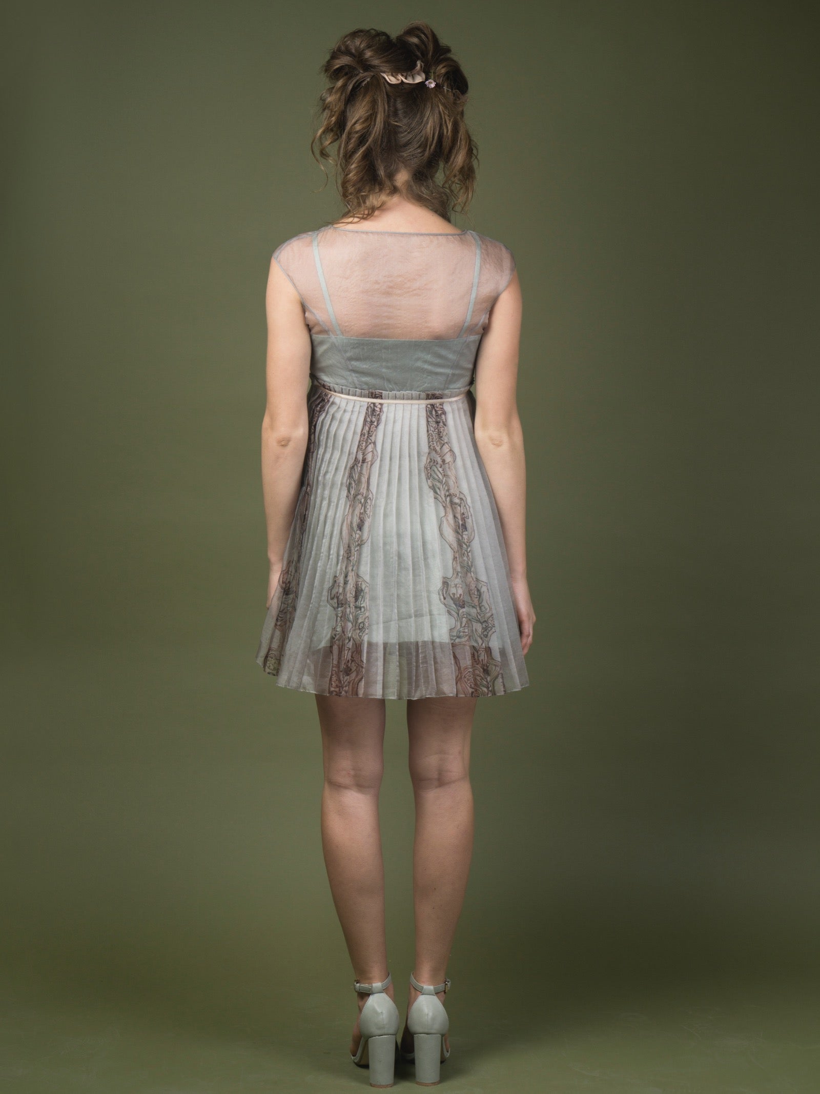 Organza pleated dress. image 3