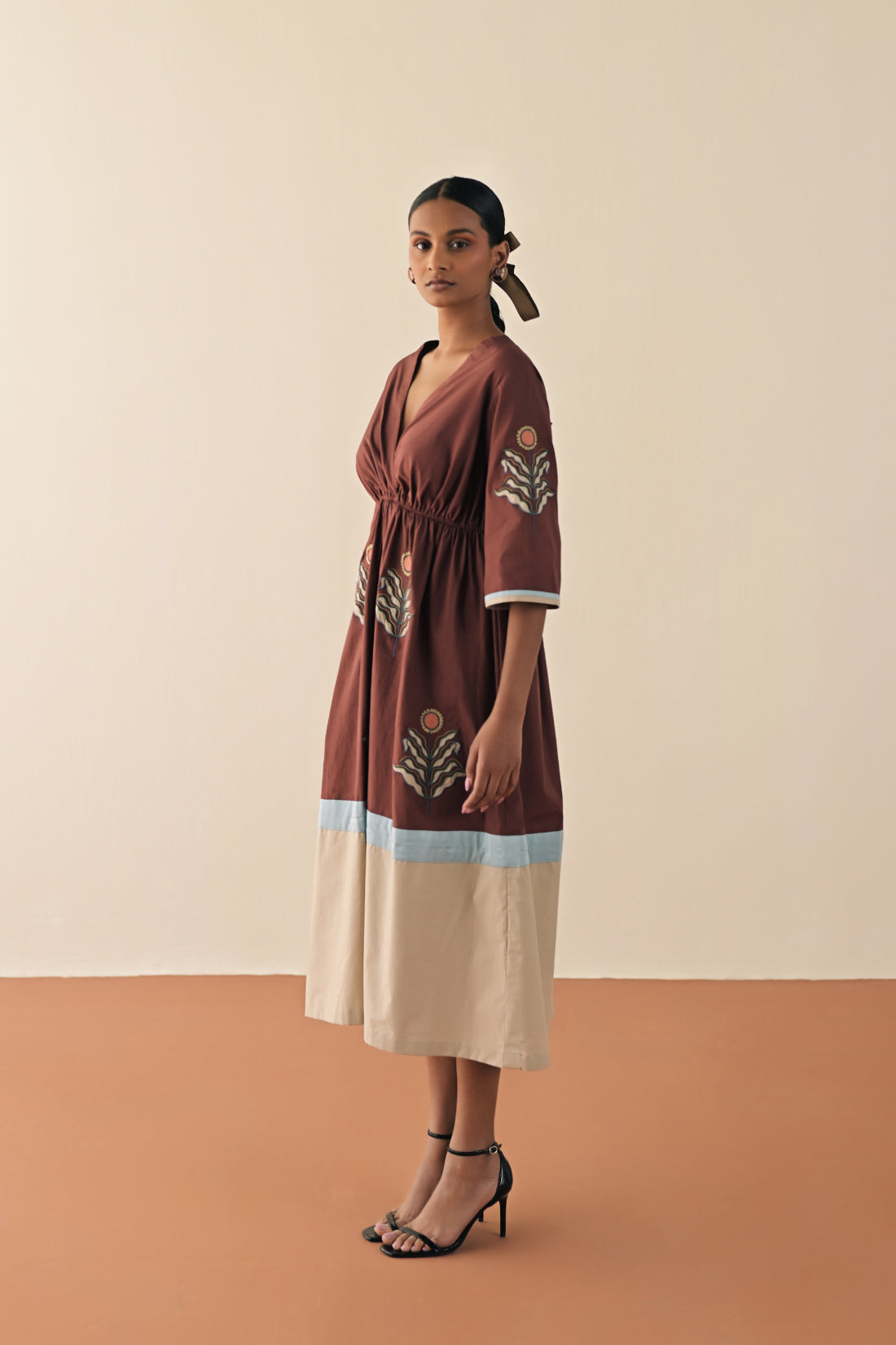 Sicilian sangria dress image 4