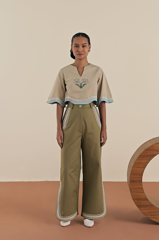 The crop top image 1