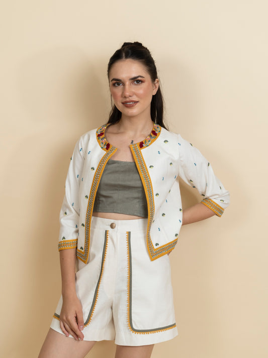 Embroidered jacket with shorts. (Ivory) image 0