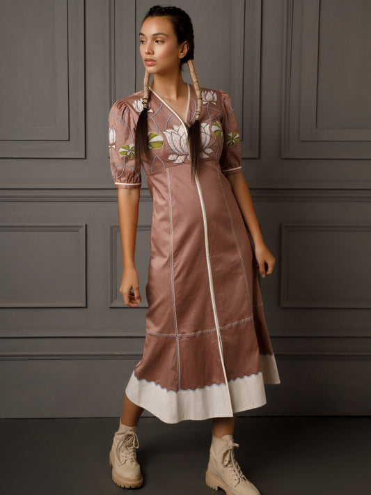 Front embroidered cotton satin dress. image 1
