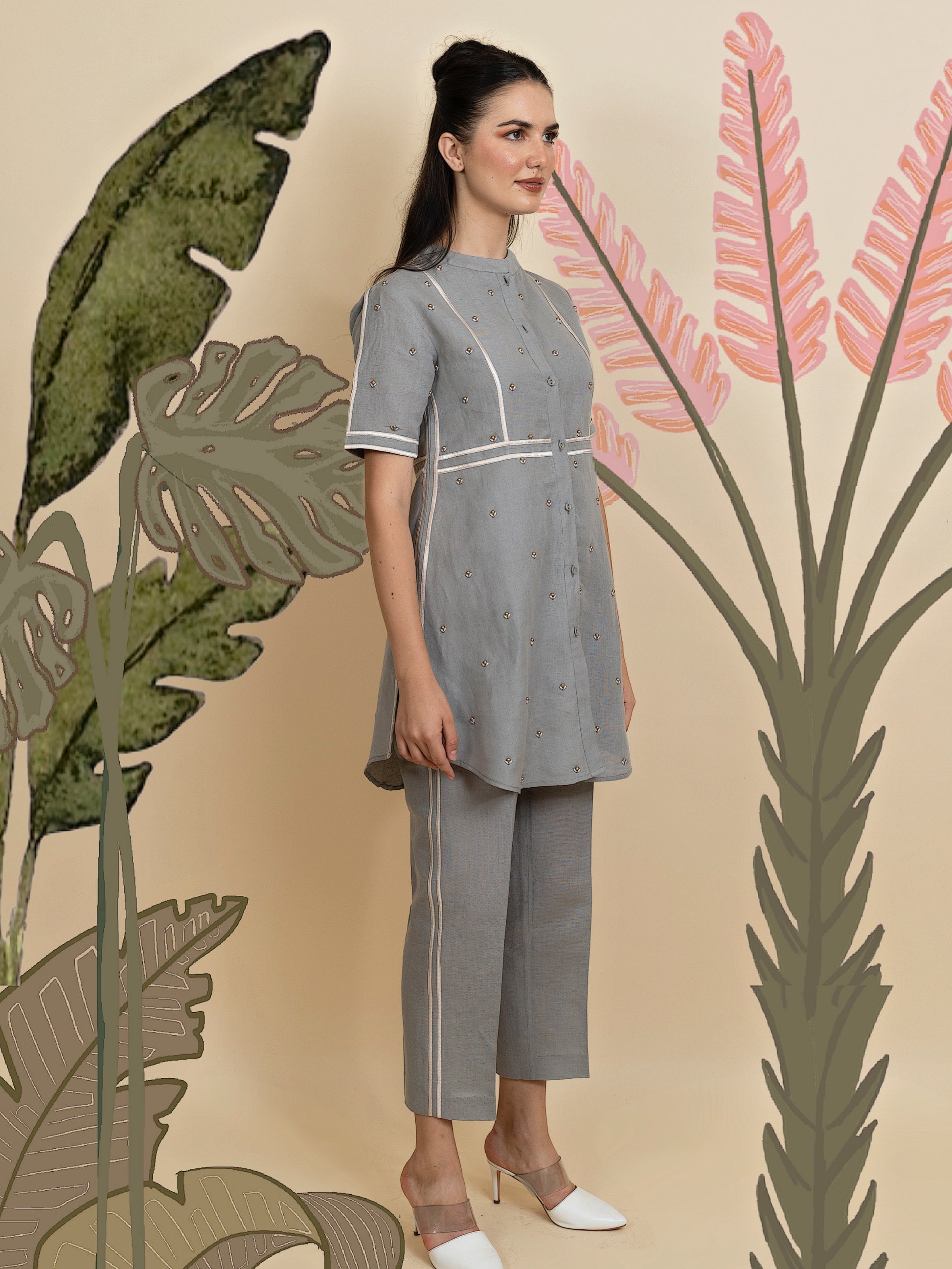 Stripe detail tunic and pants. (Gray) image 0