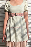 Betel embroidered belt.