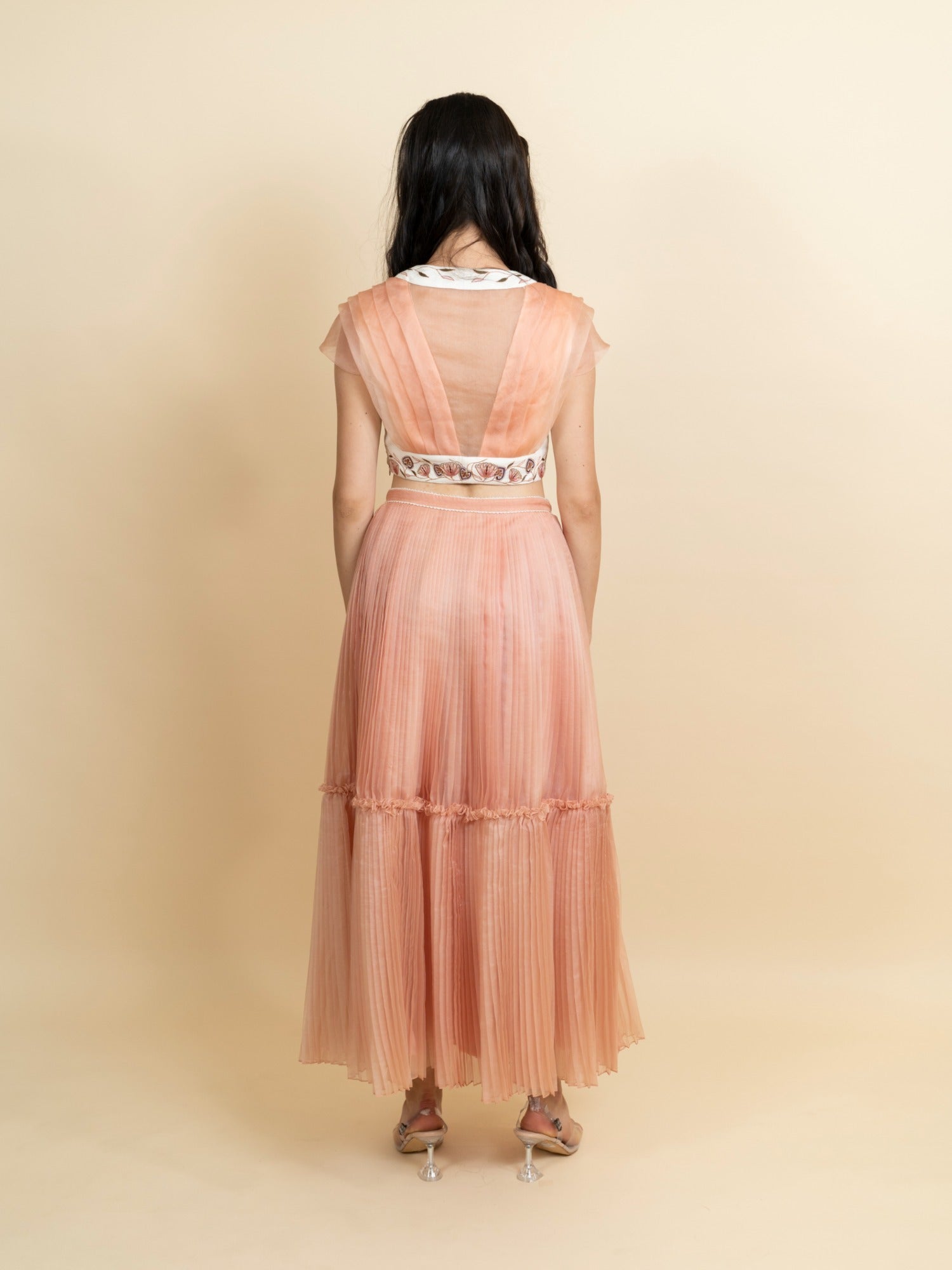 Embroidered top with pleated skirt set. image 4