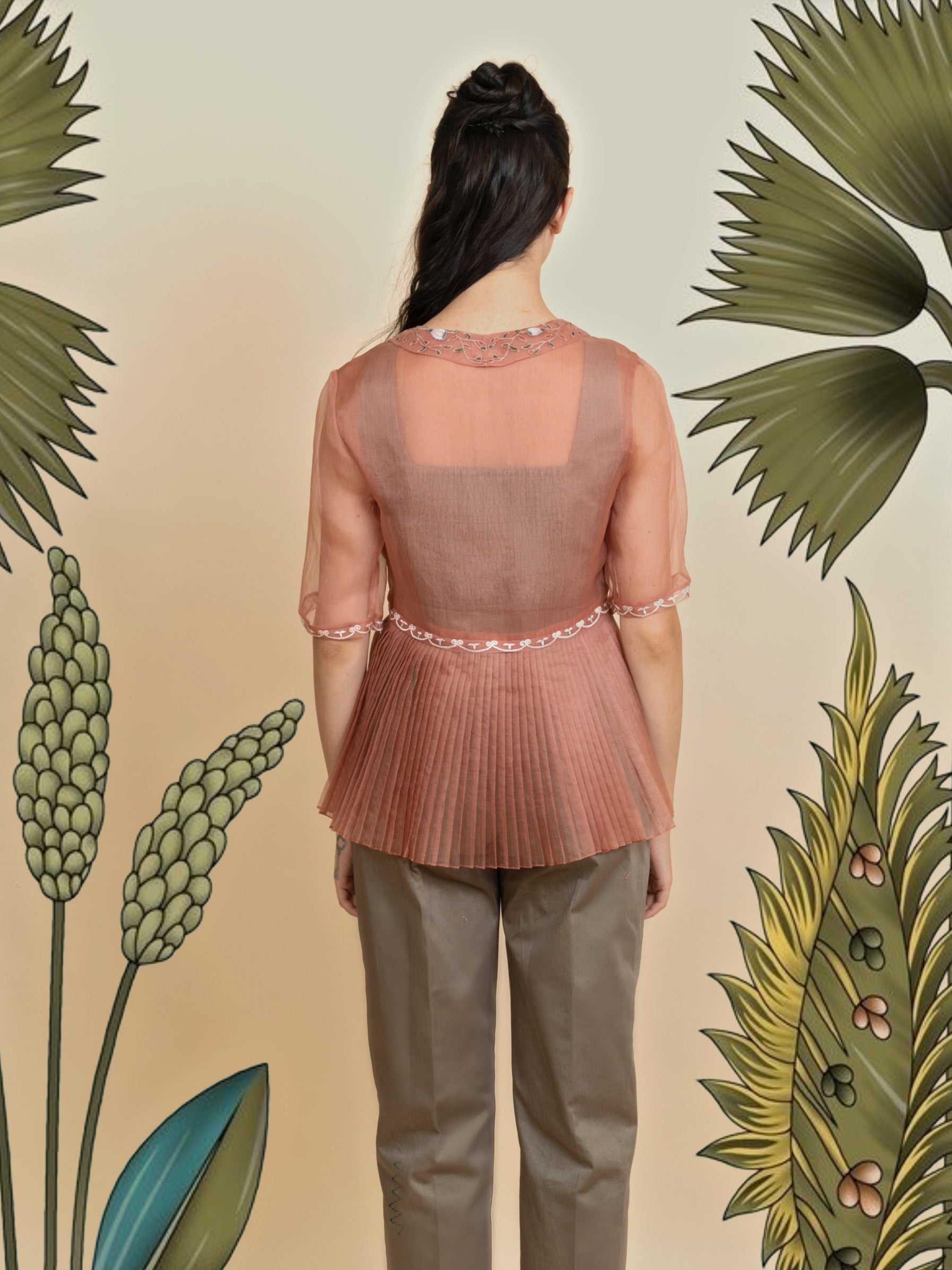 Embroidered organza blazer with pants. (Cinnamon) image 3