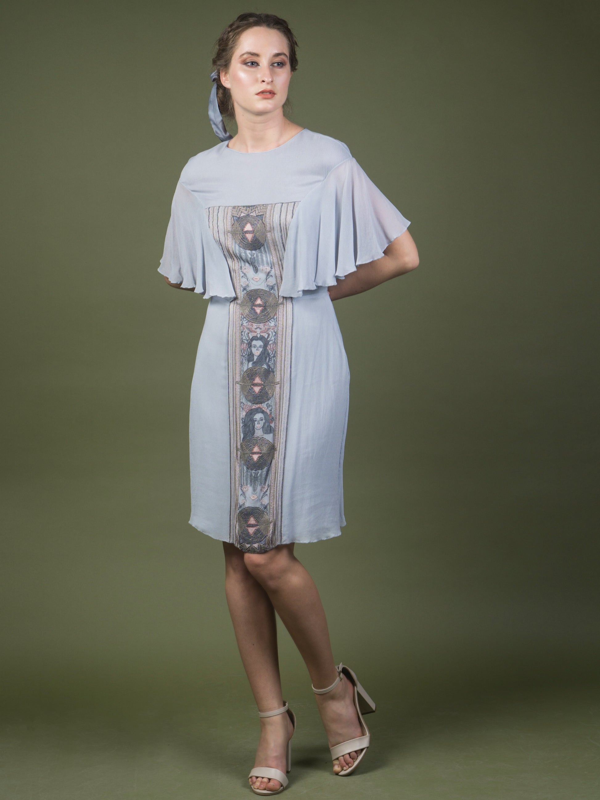Cape sleeves embroidered dress. image 0