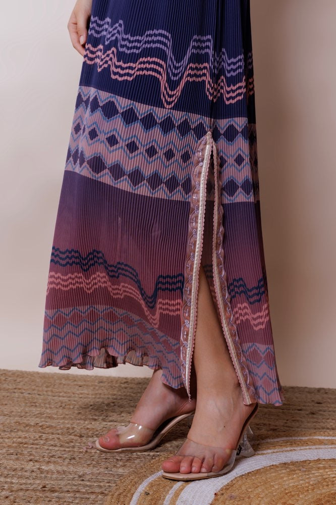 Narrow pleated long dress image 2